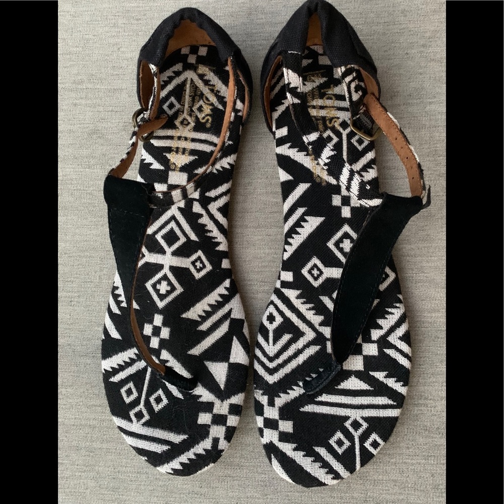 Tom’s Playa Sandal